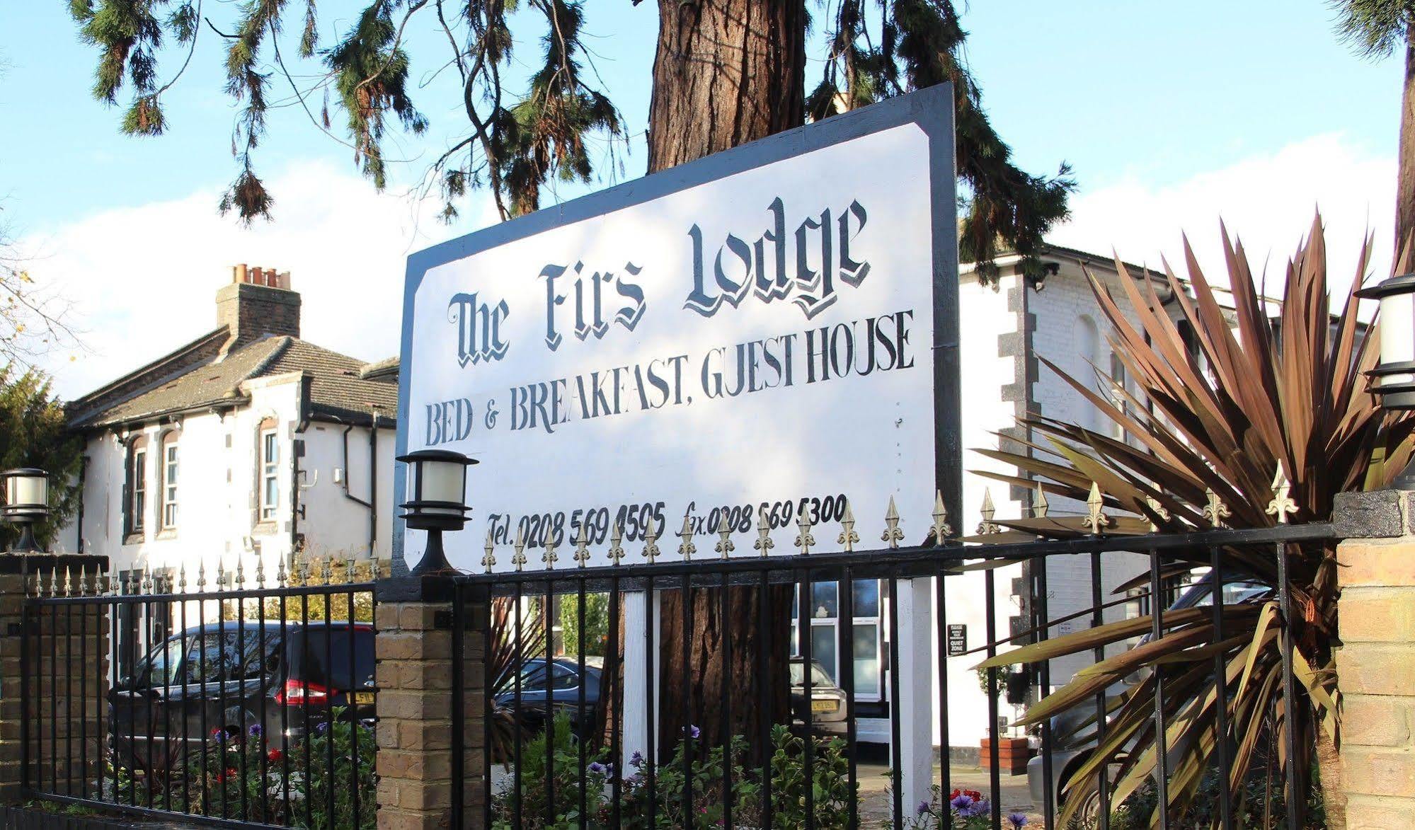 Oyo Firs Lodge London Heathrow Hounslow Bagian luar foto